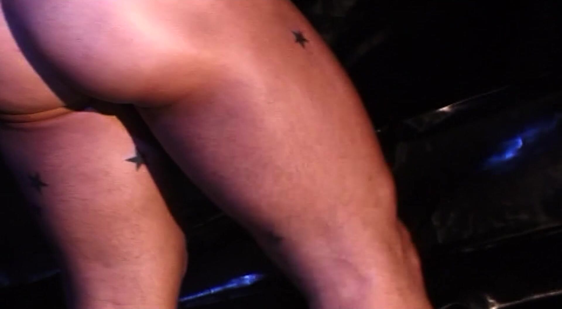 Beefy hunk gives his long boner some pleasure