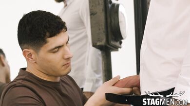 Mature hunk Rico Vega showers Bastian Karim with anal thrusts and hot jizz